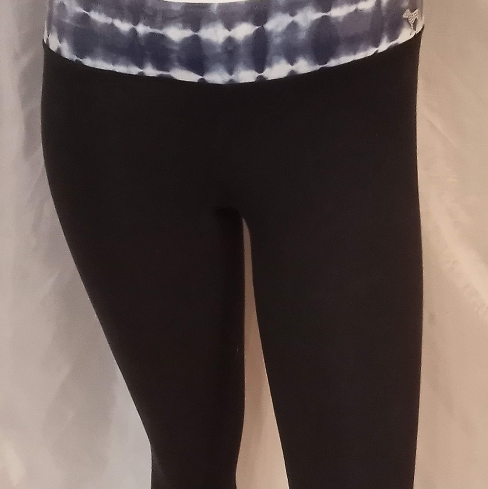 Vs pink crop yoga pants